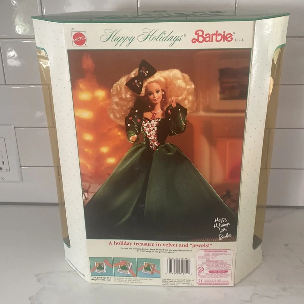 Barbie Happy Holidays Special Edition 1991 - Picture 6 of 10